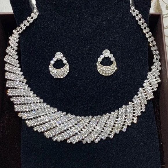 🇮🇹 Venice Italy Diamond Necklace & Earring Set - Picture 7 of 10